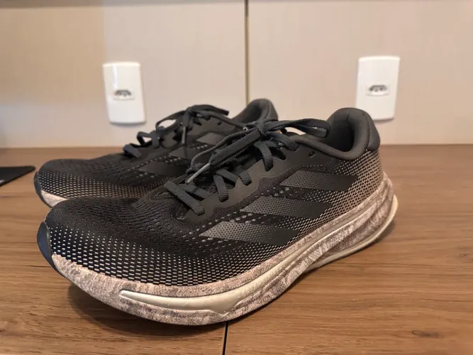 Tênis Adidas Supernova