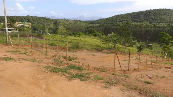  TERRENO NO MAR DO NORTE -Rio Das Ostras - ENTRADA DOS EUCALIPTOS ?