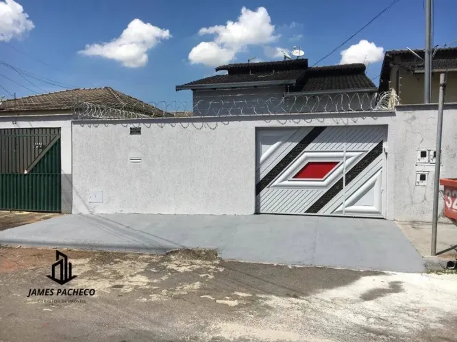 Casa 4 quartos, área gourmet - Setor Moinho dos Ventos