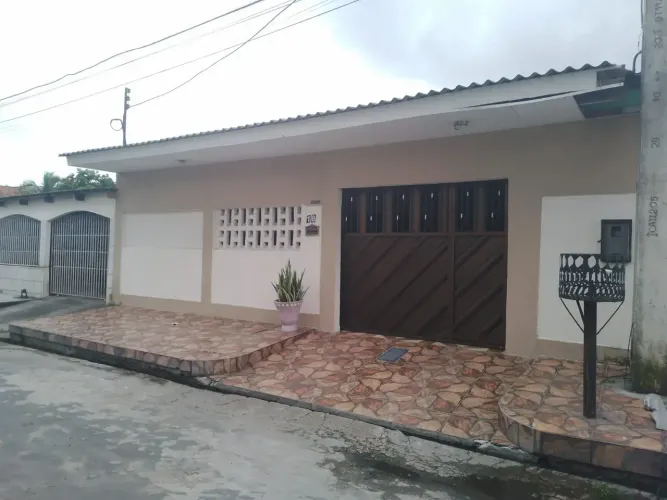 CID NOVA NO CJ CANARANAS, São 03 Qtos, 01 Suíte, 01 Piscina