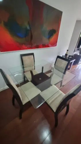 Mesa Sala 4 Cadeiras Tampo de Vidro