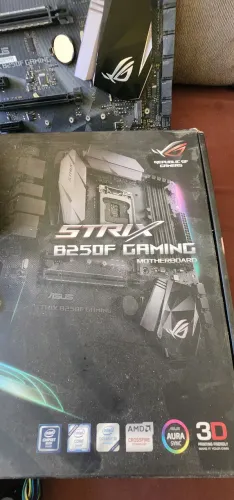 Vendo placa mae Asus B250F Strix + processador i7 7700