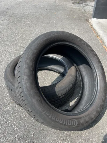 Par pneus continental 225 50 R18 premium contact 6 SSR