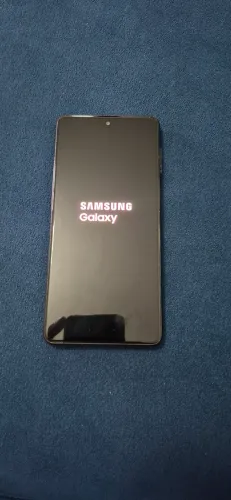 Samsung Galaxy M62 com 128GB de memória e 8GB RAM