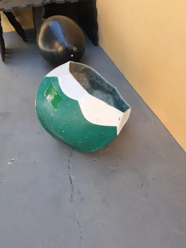 Escultura de côco em fibra