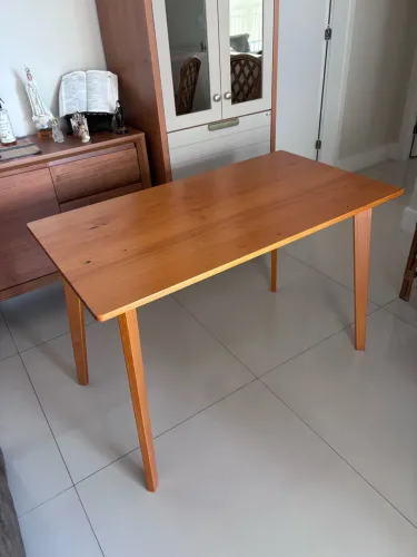 Escrivaninha de Madeira Maciça