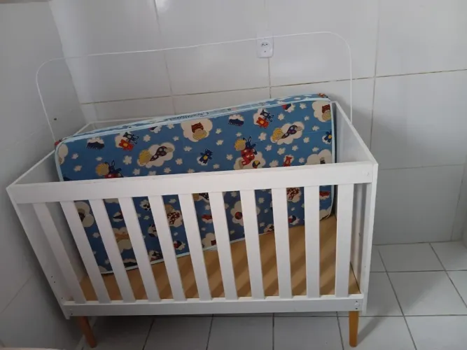 Berço + colchão 
