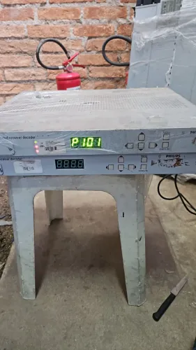 Philips QPSK integrated receiver decoder