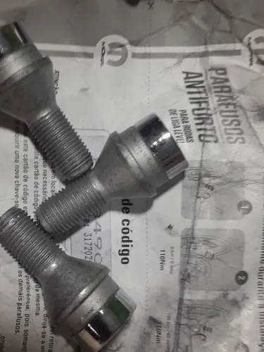 Parafusos antifurto para rodas JEEP COMPASS RENEGADE COMANDER