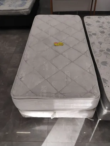 Cama de solteiro completa