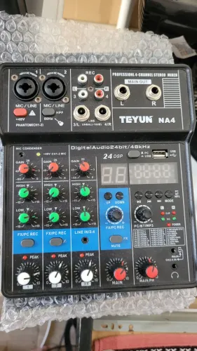 Mesa de Som 4 canais Teyun A4 - com gravador USB pendrive e bluetooth.