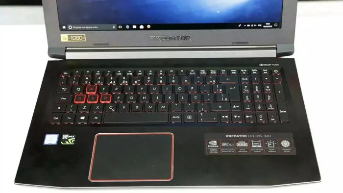 Notebook ACER PREDATOR HELIOS 300 - GTX 1060 - i7 (Caixa)