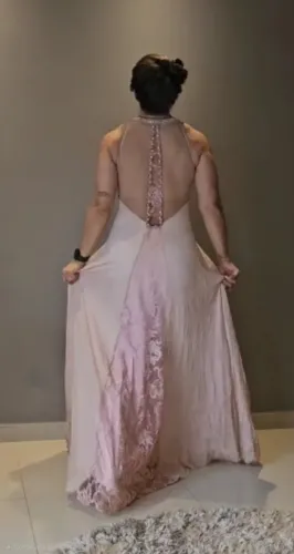 Vestido de festa maravilhoso a preço de aluguel