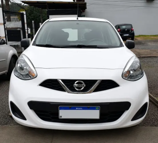 Nissan March S 1.0 12V Flex 5P 2016