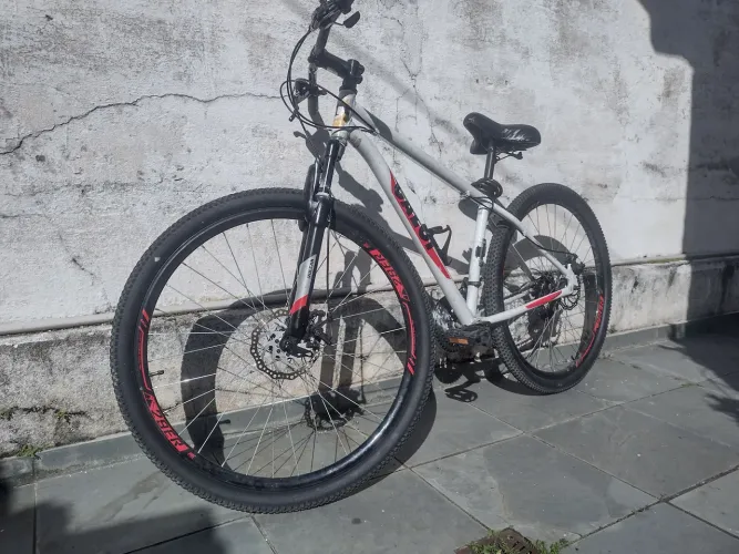 Bicicleta Caloi aro 29