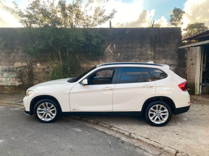 BMW X1 Sdrive 20I X-line 2.0 TB Active Flex 2015