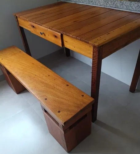 Conjunto Mesa Rústica com Banco + Banqueta De Madeira Maciça