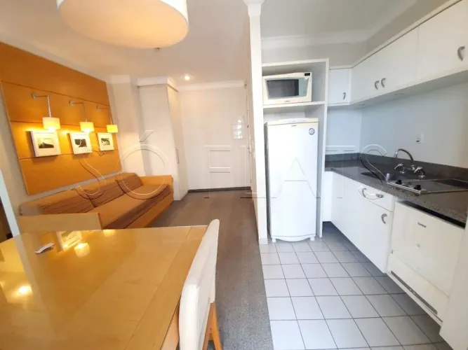 Flat disponível para locação no bairro Campo Belo, bem localizado ao lado do Aeroporto de