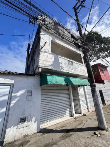 Vende-se casa em São Vicente