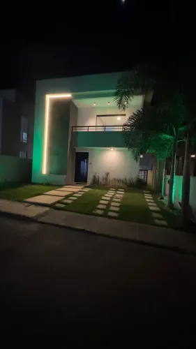 Casa para Aluguel e venda com 4 quartos em Abrantes - Camaçari - Bahia