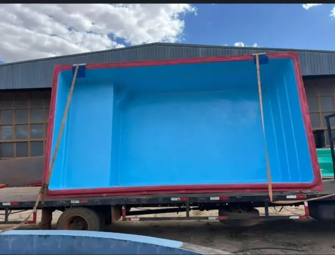 Piscina de 4 metros com hidro e LED ?