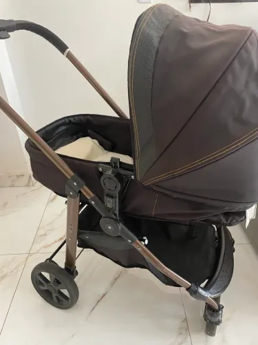 Carrinho de bebê e Bebê conforto Galzerano