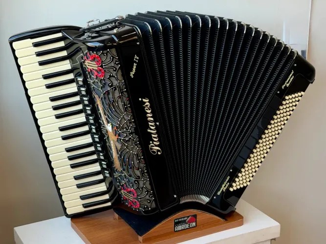 acordeon piatanesi profissional IV NOVO!!