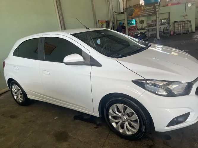 Chevrolet Onix Hatch LT 1.4 8V Flex Mec. 4P 2017
