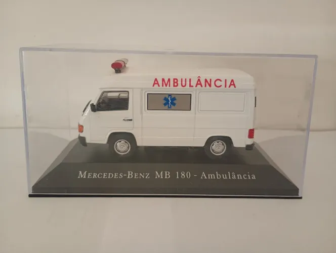 IXO - Miniatura Mercedes MB 180 Ambulância