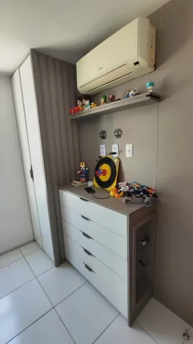 Quarto infantil completo MDF Fendi: treliche, armários e 3 colchões