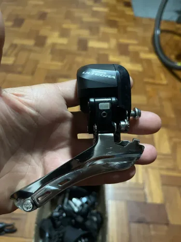 Câmbio dianteiro Shimano DI2 ultegra FD-6870 11v