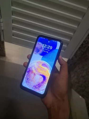 Samsung A23 seminovo pronto pra uso bom pra quem roda ou uso pessoal