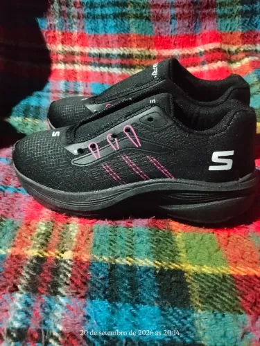 Sapato infantil feminino novo número 30/31 
