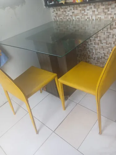 Mesa de vidro 4 cadeiras 