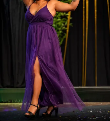 VESTIDO ROXO LONGO 