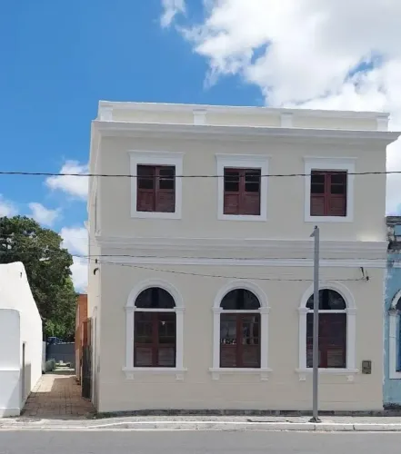 Imóvel para aluguel tem 525 metros quadrados com 4 quartos em Casa Forte - Recife - PE
