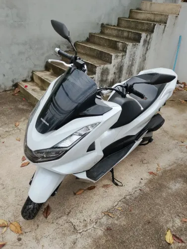 Moto PCX Scooter 