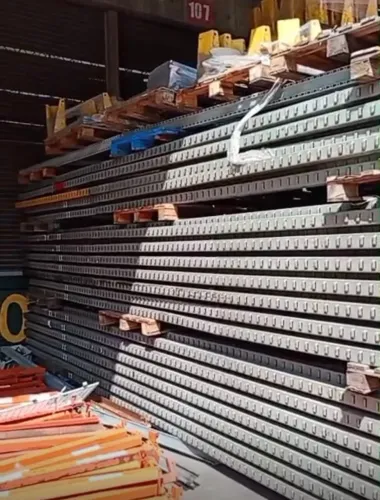 Porta Palete - Oportunidade! Montante 7,50m, Longarinas 2,30m - Melhor Preço Para Revenda.