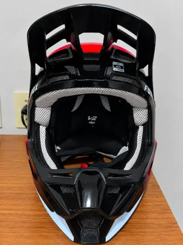 Capacete Fox V2 Vizen Vermelho