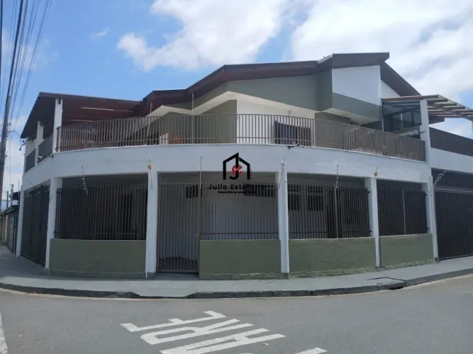 Casa comercial c/ área de 495,98m² no bairro Flor do Vale em Tremembé