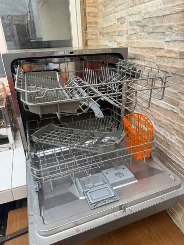 MAQUINA DE LAVAR LOUÇAS 8 SERVIÇOS