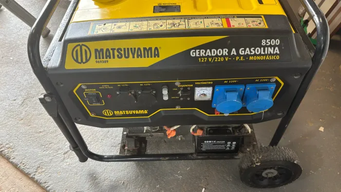 Gerador a Gasolina 7,0kva Matsuyama 8500 25L Monofásico 110/220V