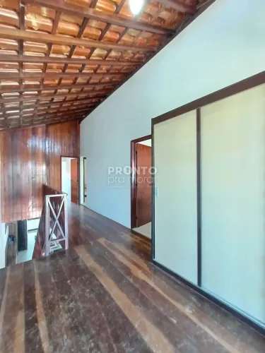 Casa de Condomínio com 4 quartos em Carneiros
