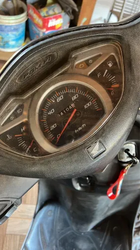 Honda lead 