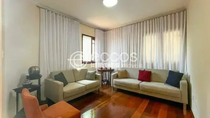 Casa à venda, 4 quartos, 2 suítes, 4 vagas, Comiteco - Belo Horizonte/MG