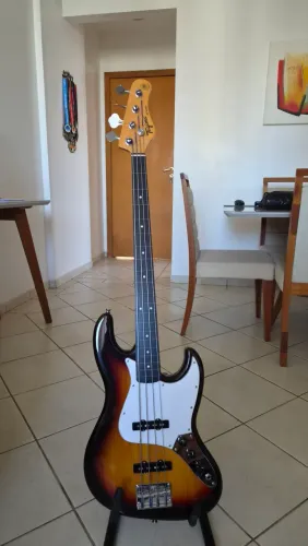 Baixo Tagima TW-73 4 Cordas Sunburst - Excelente Estado