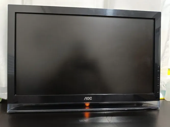TV AOC 22 POLEGADAS LED