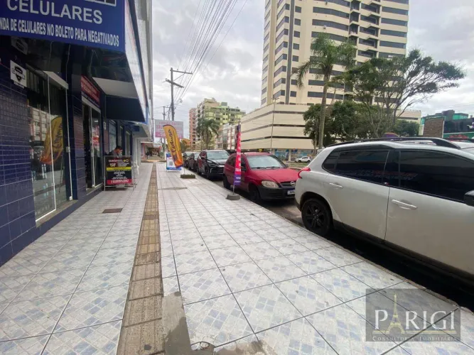 Lojas Comerciais em Localização Estratégica no Centro de Tramandaí
