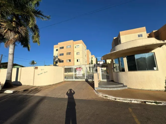 Apartamento com 2 dormitórios para alugar, 52 m² por R$ 1.800/mês - Vila Góis - Anápolis/G