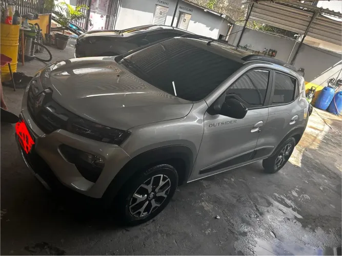 Renault Kwid Outsider 1.0 Flex 12V 5P Mec. 2023